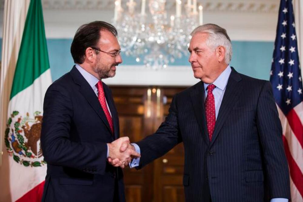 En el encuentro entre Luis Videgaray y Rex Tillerson no se tocaron temas bilaterales, sólo del apoyo que ofreció México a los afectados por Harvey. (JIM LOSCALZO. EFE)