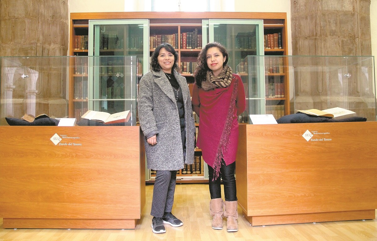 Exponen tres antiguos libros flamencos