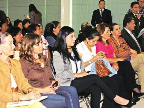 Promueven instituto de la mujer en Pinal