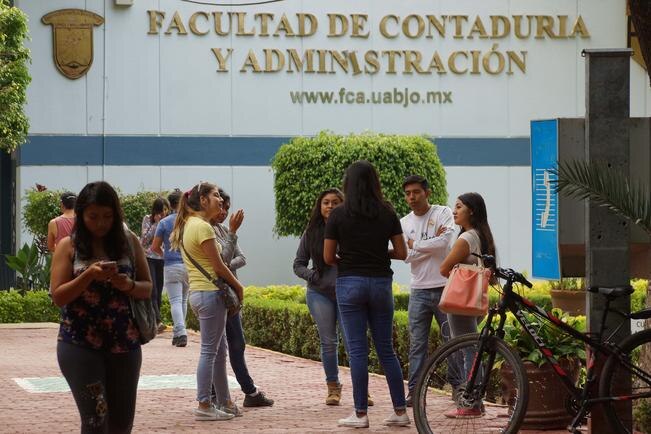 Crisis financiera tiene en jaque a la universidad