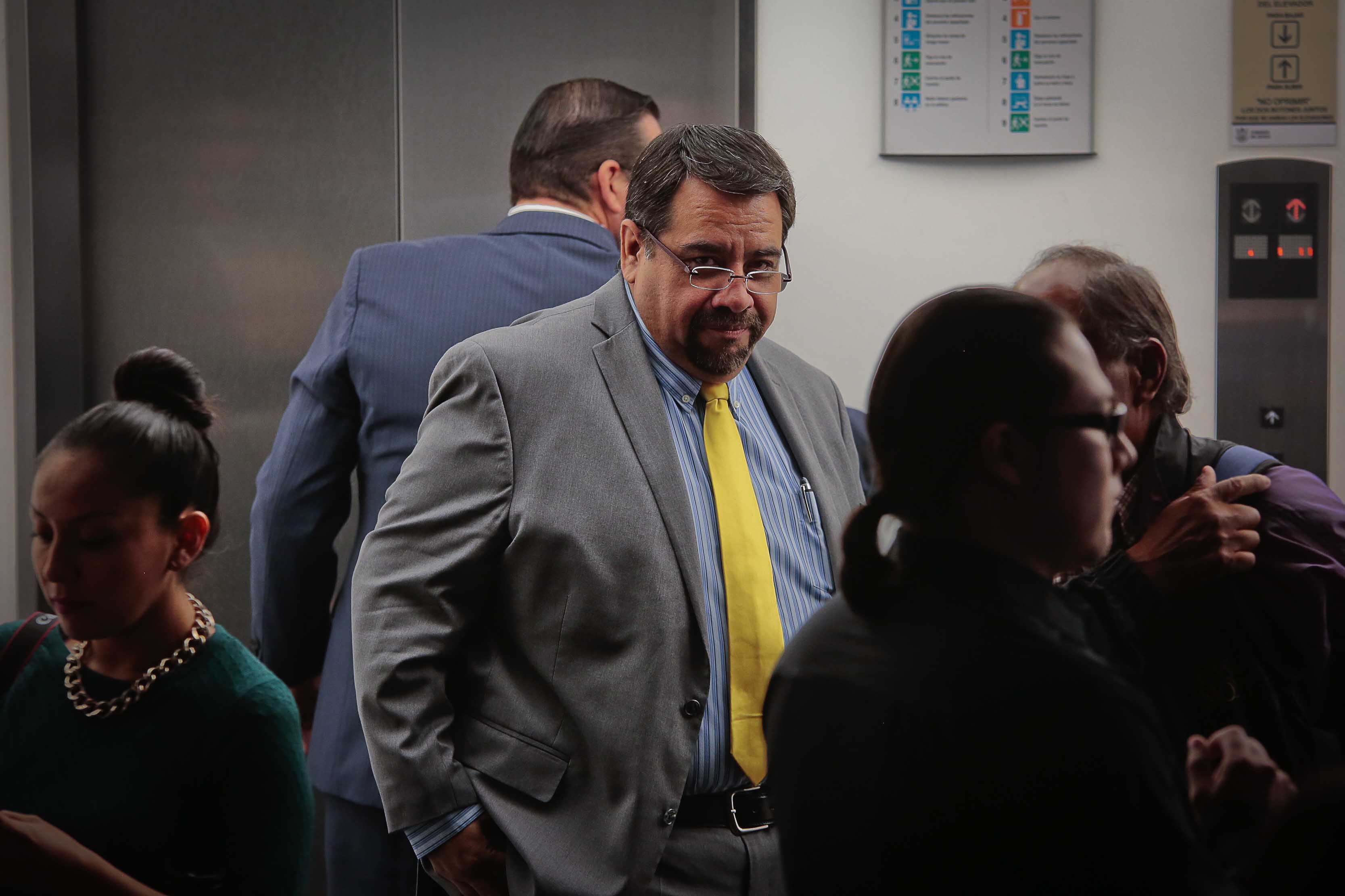 Nueva mesa debe representar a todos los diputados: Lázaro