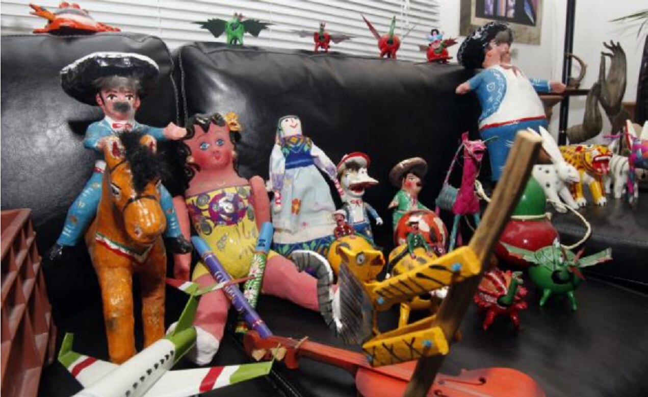 "El niño" con 2,500 juguetes mexicanos