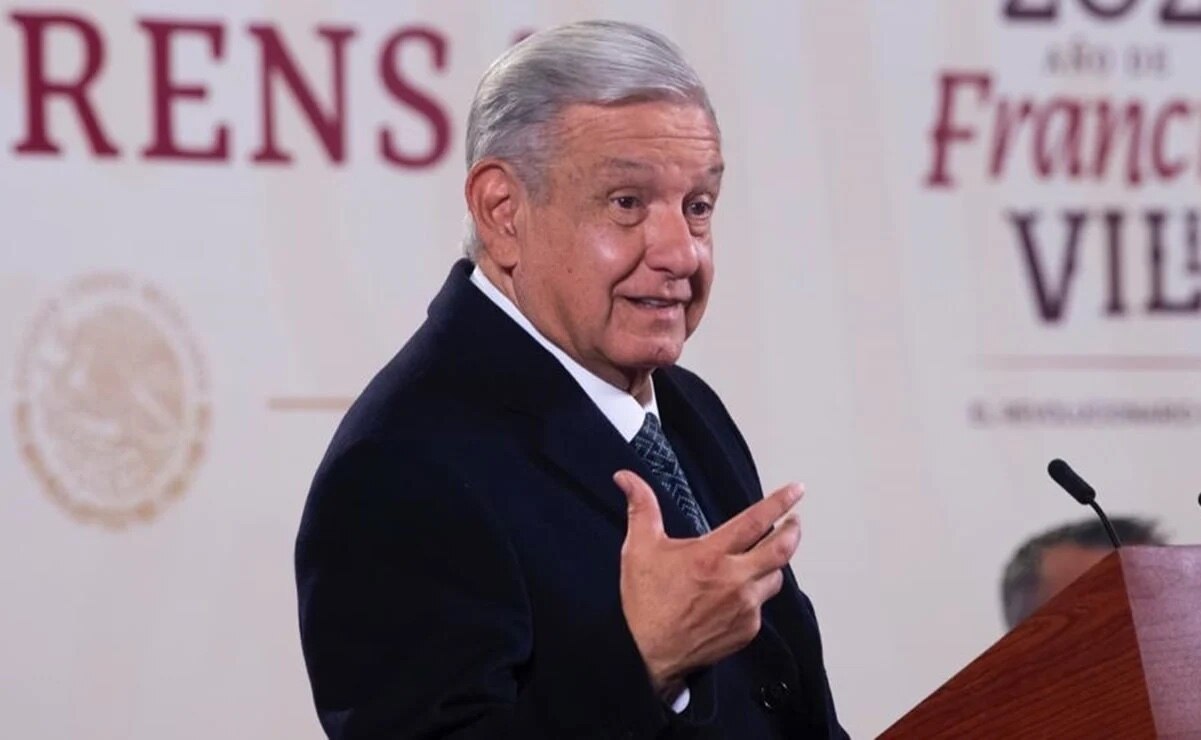 AMLO explica porqué se tituló de la UNAM sin el dominio del inglés