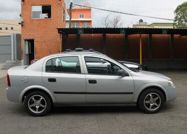 Recuperan vehículos robados