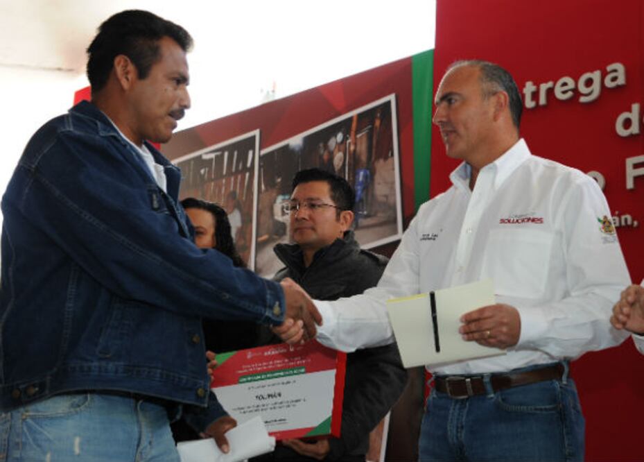 Llega “Piso Firme para Todos” a Tolimán