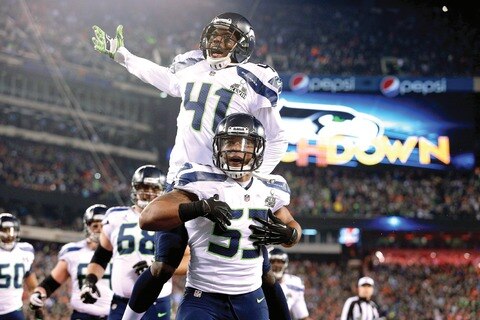 Les quitan lo bronco a Denver