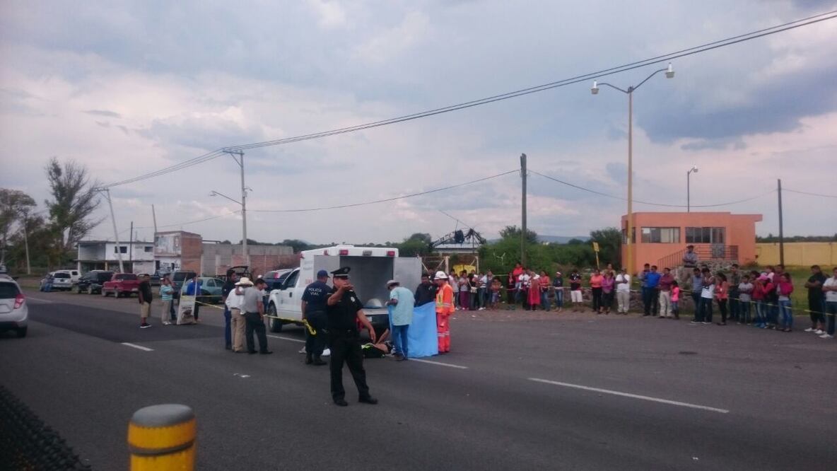 Atropellan a joven en la carretera libre a Celaya