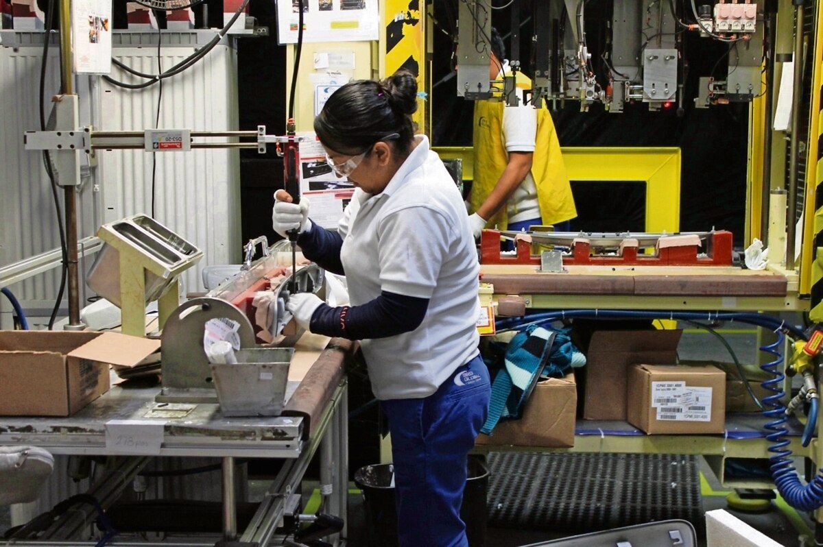 Condiciones laborales son pobres para mujeres