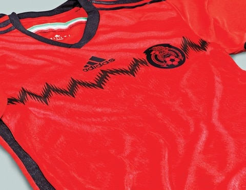 Vestirán al Tri de rojo chillante, “muy bonito”