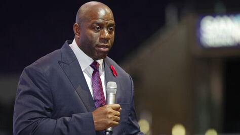 Johnson los compara con  sus Lakers