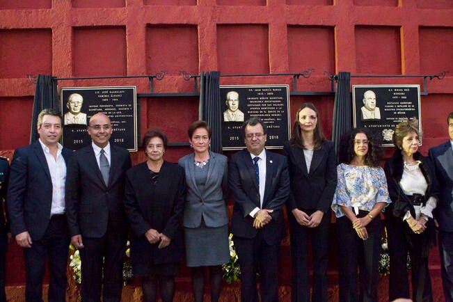 Llegan cenizas de notables al Panteón de los Queretanos