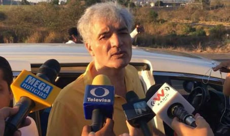 José Manuel Mireles sale del penal de Nayarit