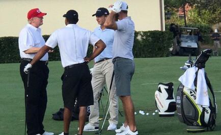 Donald Trump, Tiger Woods y Dustin Johnson juegan golf en Florida