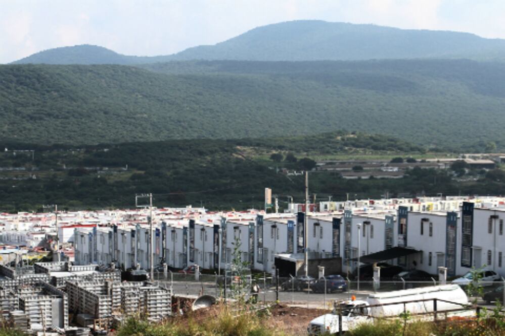 Vivienda de interés social cae 8% este año