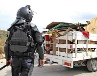 Calzada Rovirosa llama  a hacer respetar la ley