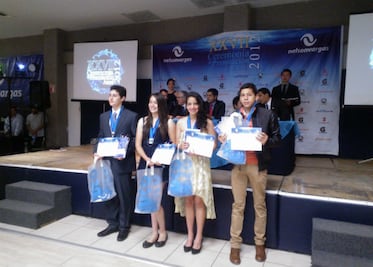 Reconocen a 38 nadadores destacados