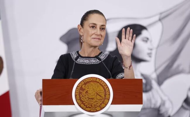 Sheinbaum llama a no politizar visita de BTS a Palacio Nacional; destaca asistencia de más de 50 mil personas al Zócalo