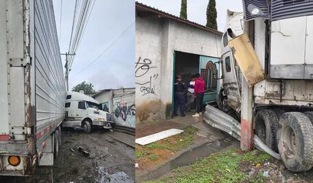 Tráiler se sale del camino en la carretera 57; se impacta contra vivienda en Pedro Escobedo