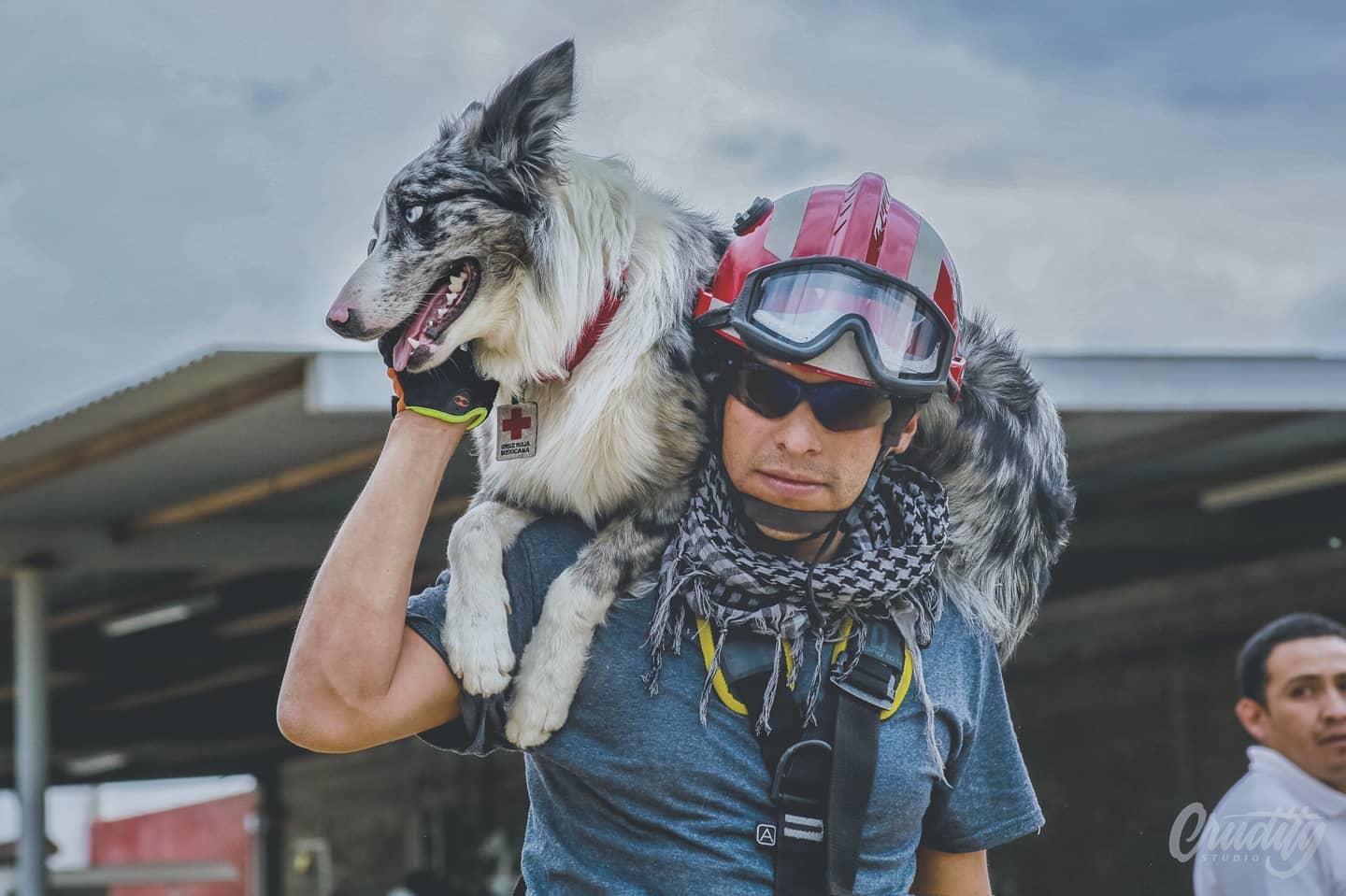 Desde Querétaro, Balam, hijo de Athos, viaja a Turquía para el rescate de personas