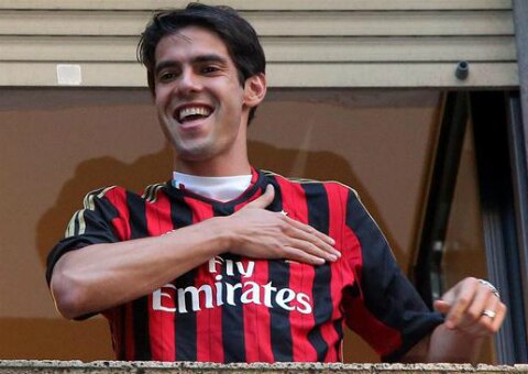 Kaká se suspende sueldo por lesión