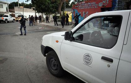 Ejecutan cuatro cateos por homicidio y venta de droga