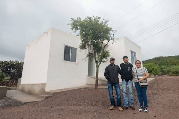 IVEQ suma 500 viviendas entregadas a personas vulnerables en el estado