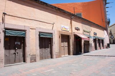 Cierran 90% de negocios por crisis sanitaria, en Querétaro