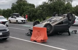 Dos accidentes consecutivos provocan intensa carga vehicular en la autopista México-Querétaro