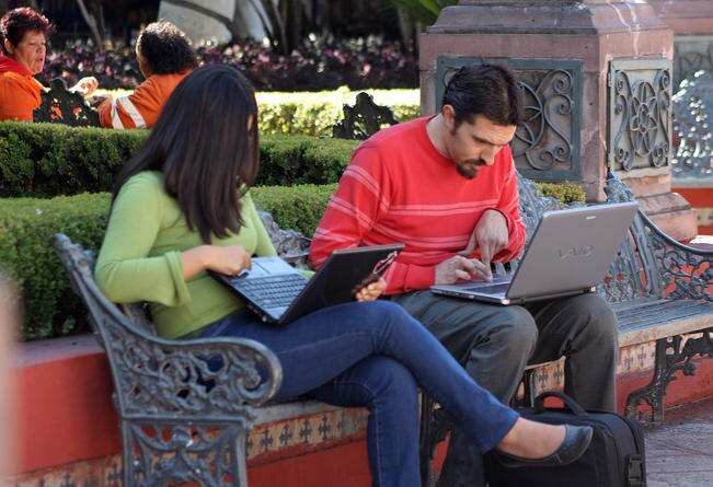 95% de este grupo considera importante el dinero para elegir un empleo pero no es su motivación. FOTO: ARCHIVO