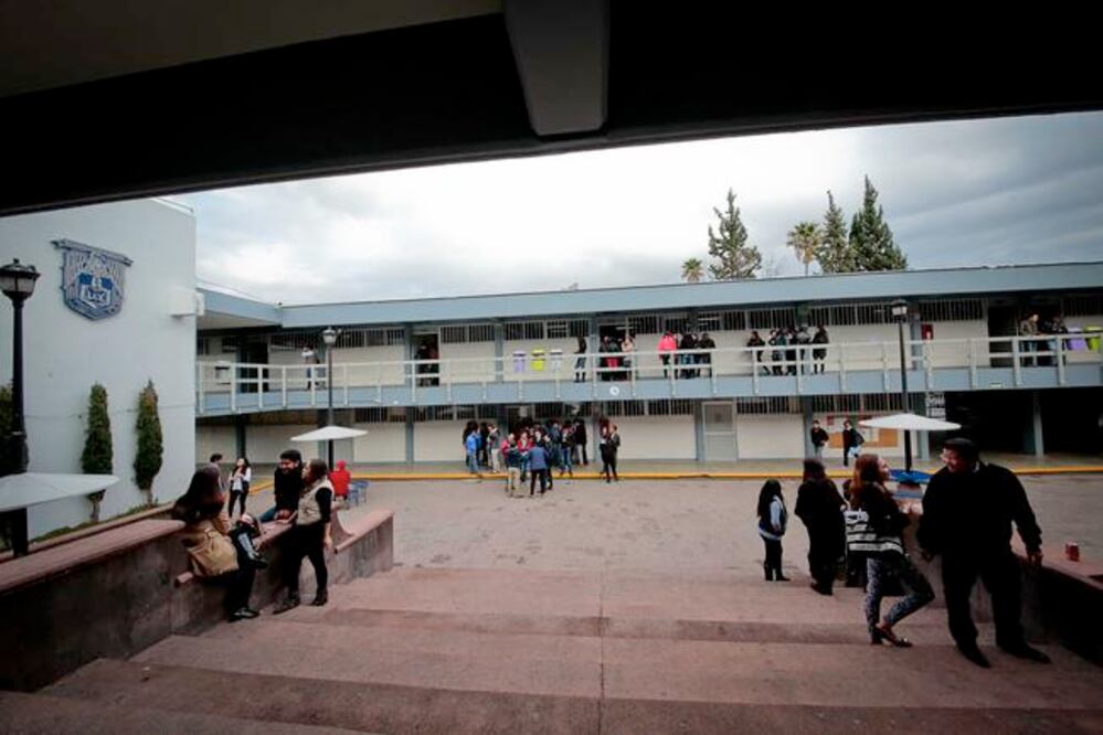Pese a la cantidad de investigaciones registradas, estudiantes enfrentan la falta de apoyos para la consolidación de proyectos fuera de las aulas de clase, dicen. (ARCHIVO. EL UNIVERSAL)