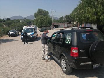 Impiden paso a automovilistas de Hidalgo y el Estado de México; no acreditaron visita esencial