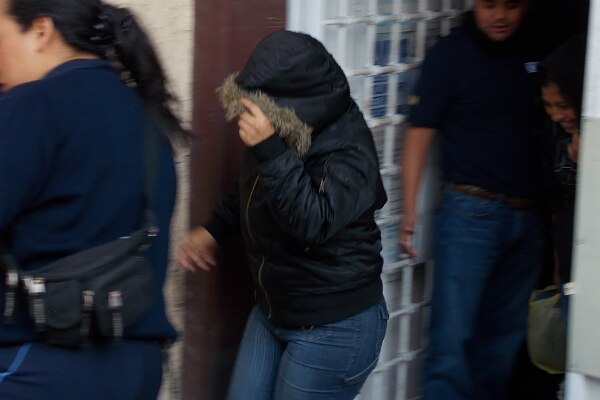 Detienen a 32 inmigrantes