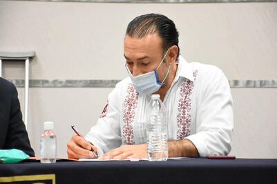 Candidato de Morena desconfía de las encuestas; "están manipuladas"