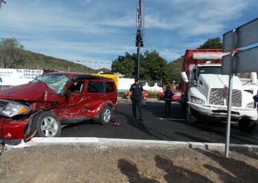 Muere hombre en accidente