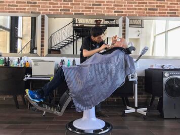 La barbería. Negocio convertido en un “santuario” de hombres