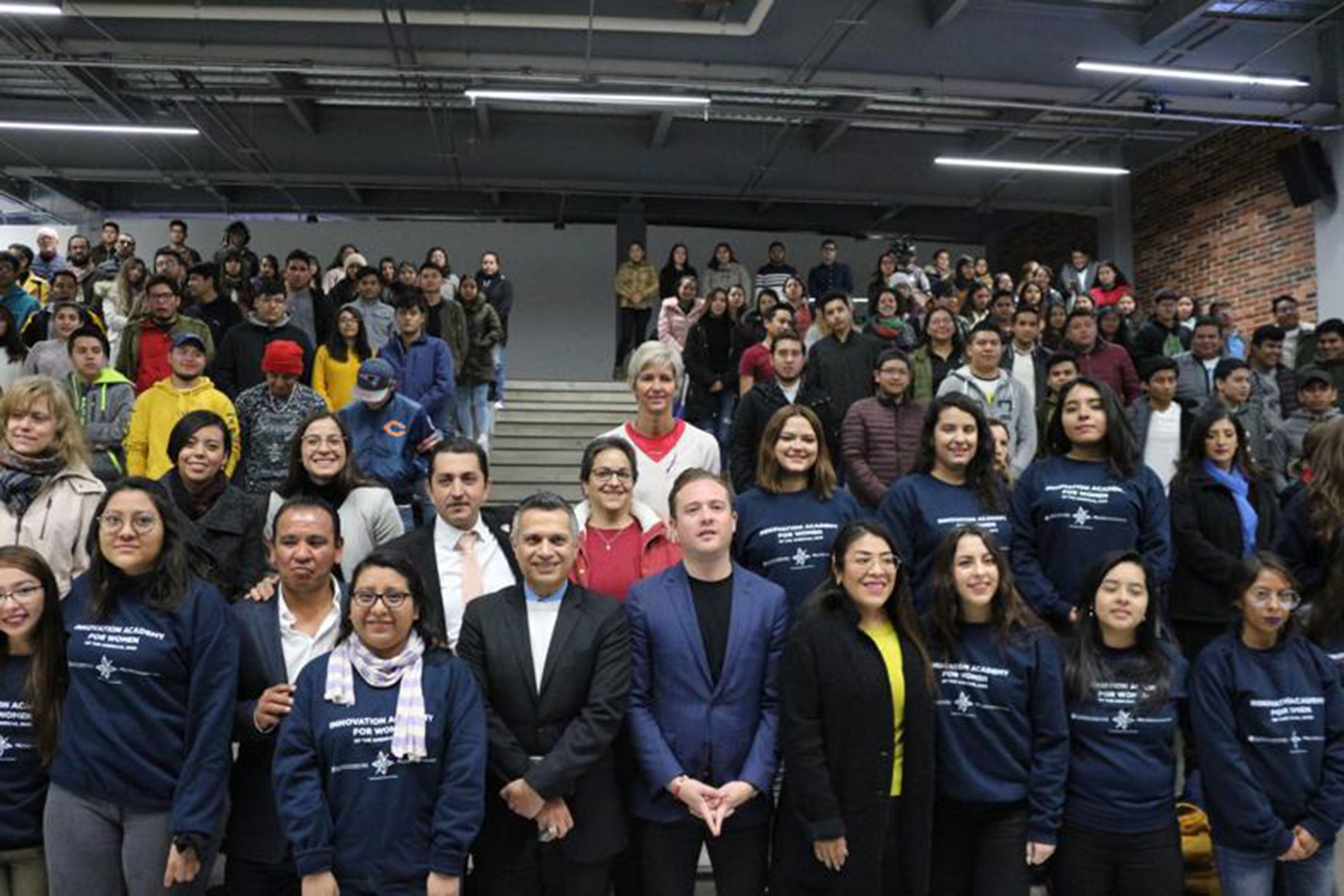 Preparan a mujeres en proyectos sustentables