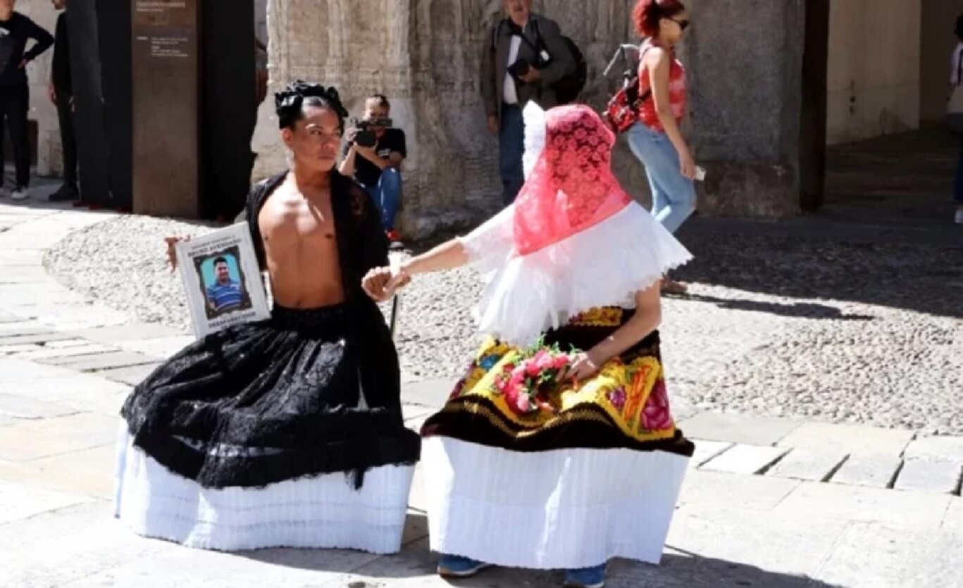 Artista oaxaqueño exige justicia por desaparición de su hermano