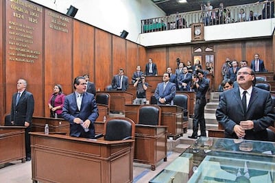 Piden 2 diputados más para el Congreso