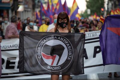 Españoles piden la abolición de la Monarquía española