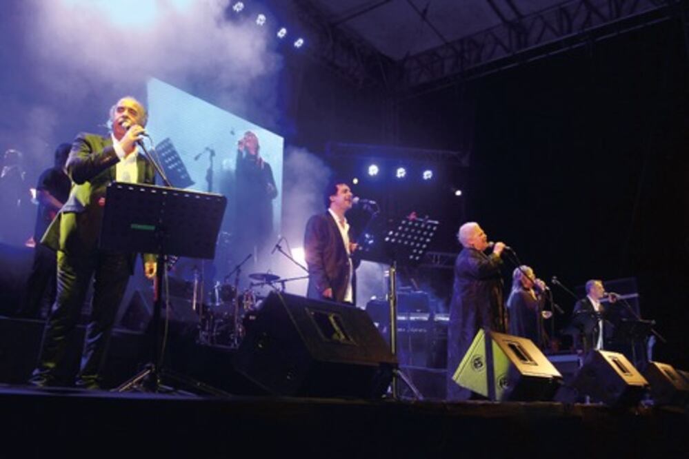 Mocedades enciende Querétaro