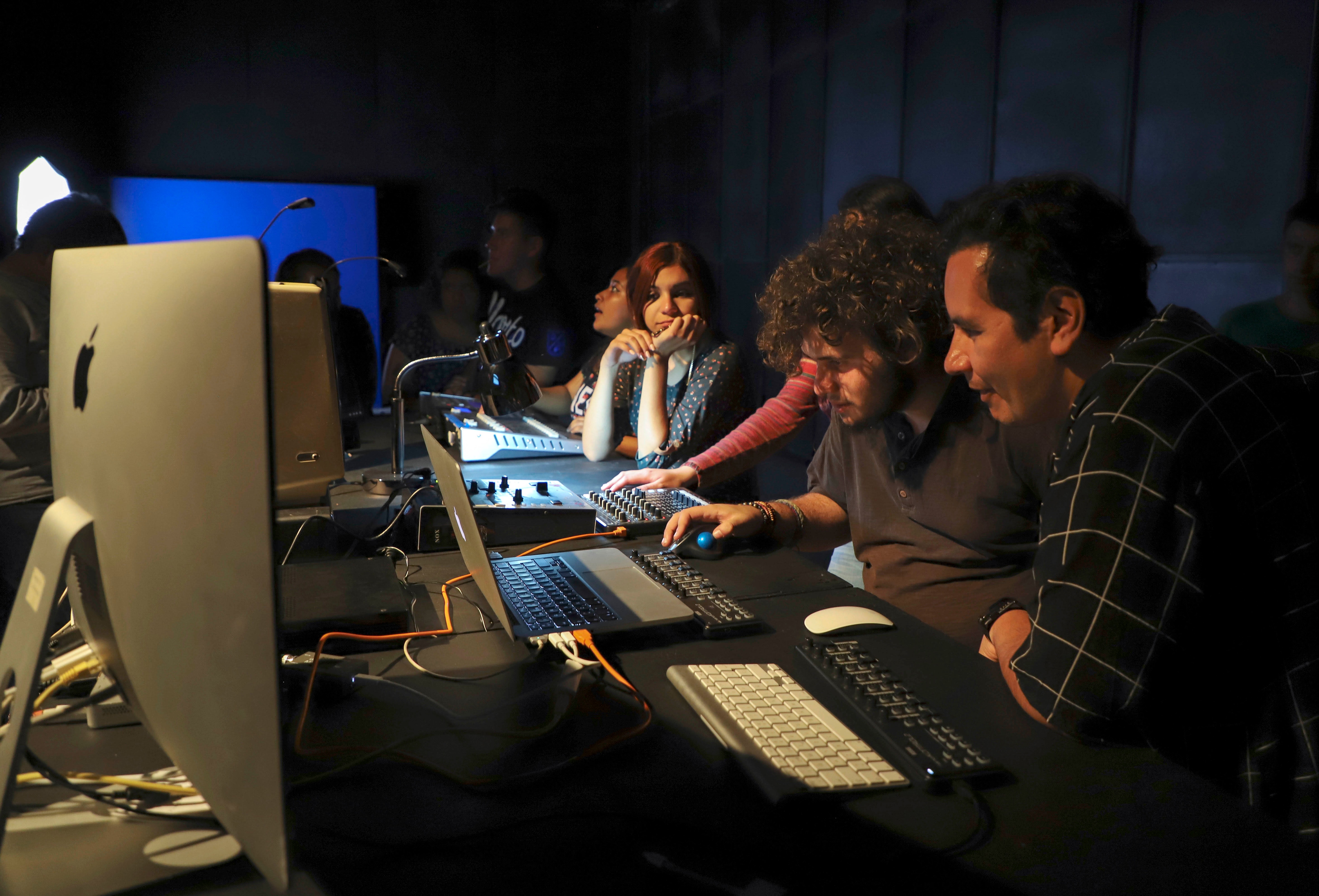 Buscan 2 mil alumnos llegar al sector digital en Querétaro