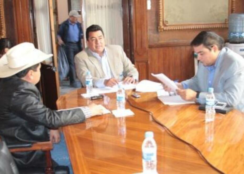 Aprueban proyectos de ley