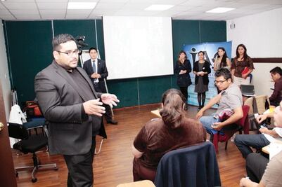 Fundación Ealy Ortiz crea taller de oratoria