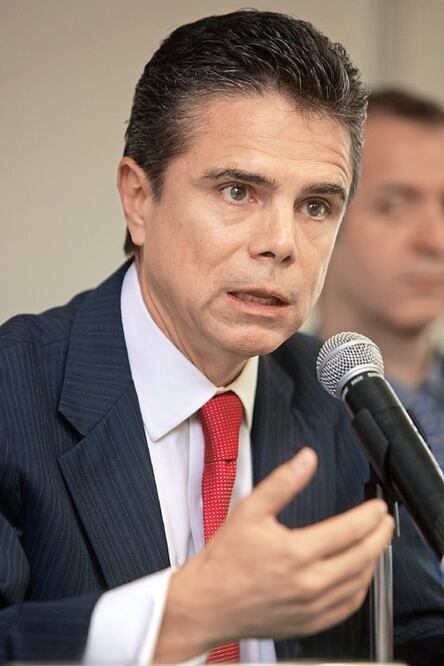 Obligaciones a preponderantes, con carencias: Telefónica 