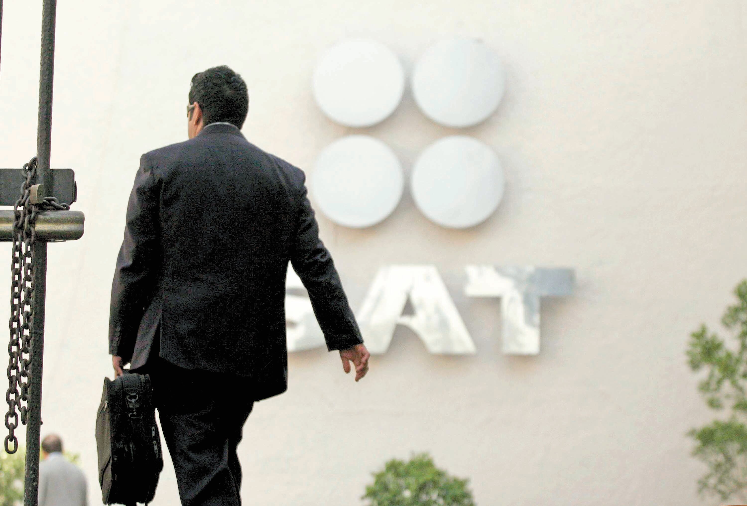 Crisis. Caen 50% los ingresos de los contadores