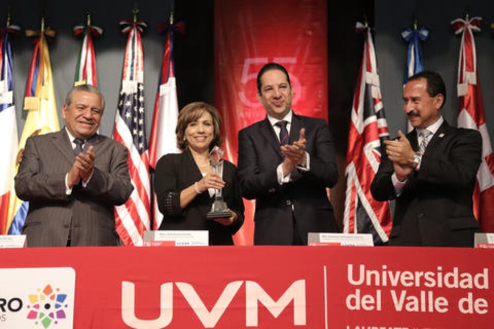 La UVM festeja su 55 aniversario