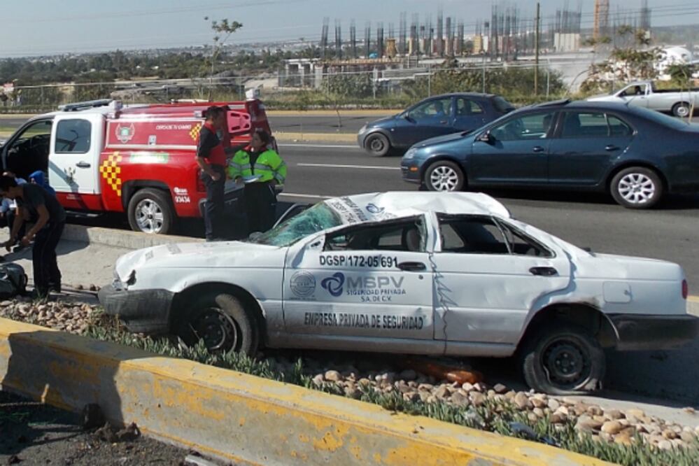 Sobreviven a volcadura