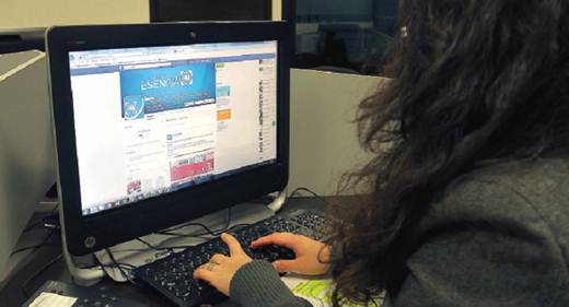 Políticos, muy activos en redes sociales