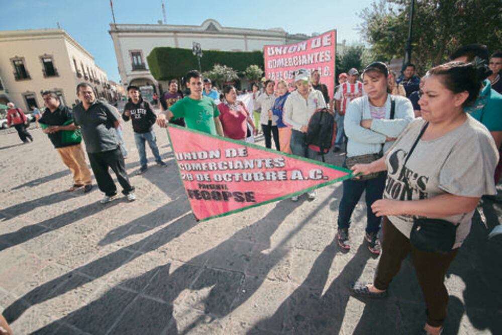 Demandan terrenos en la colonia Fray Junípero II