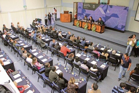 Formalizan reelección de Gilberto Herrera